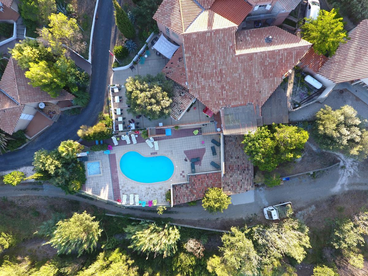 Les Chalets Du Relais D'Aguilar Tuchan Ngoại thất bức ảnh